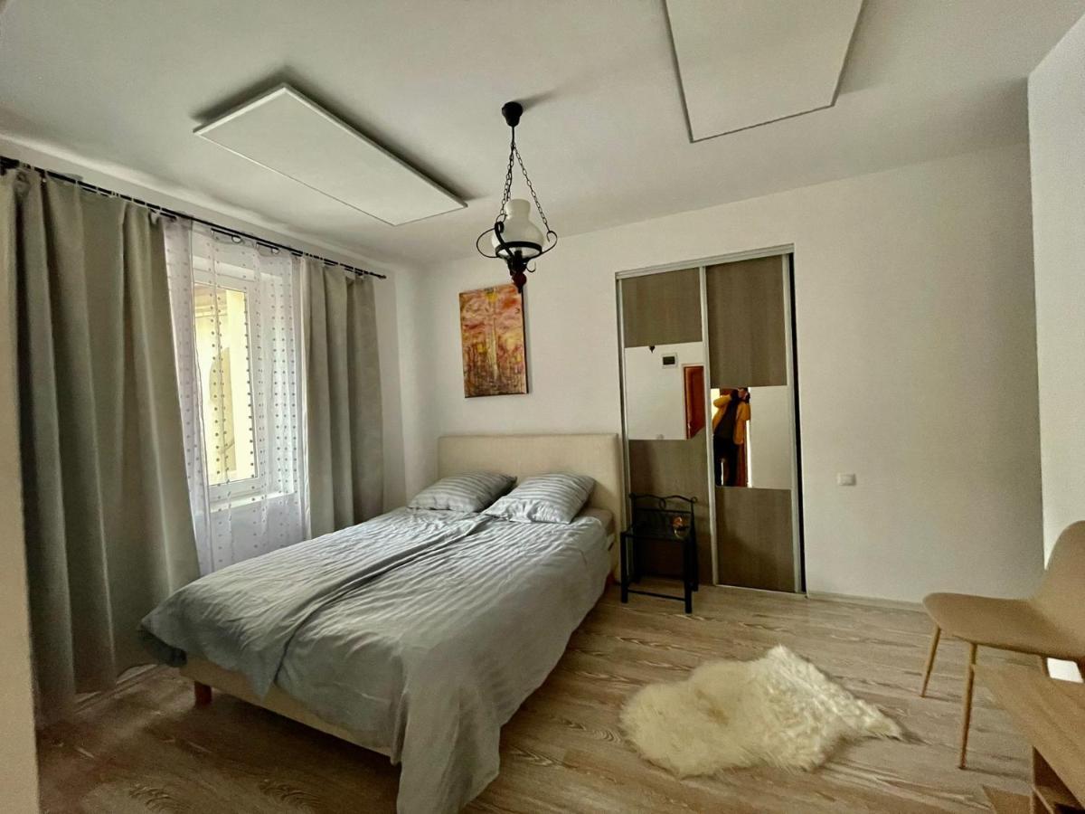 Old Town Apartment Сибиу Экстерьер фото