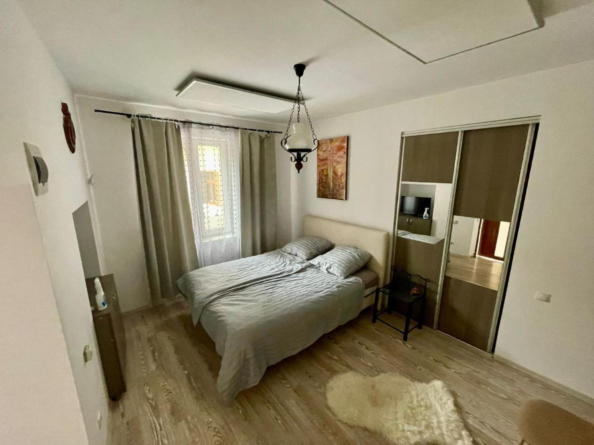 Old Town Apartment Сибиу Экстерьер фото